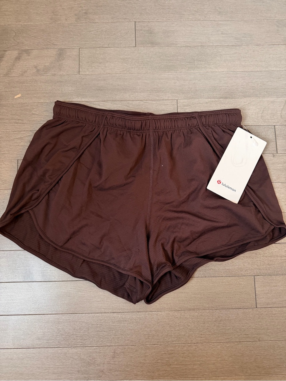 lululemon athletica Women’s Swiftly Mid-Rise Short 3” Black Garnet